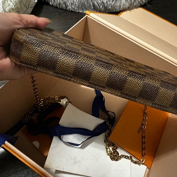 Louis Vuitton Brown Checkered Women's Bag - Picture 4 of 6